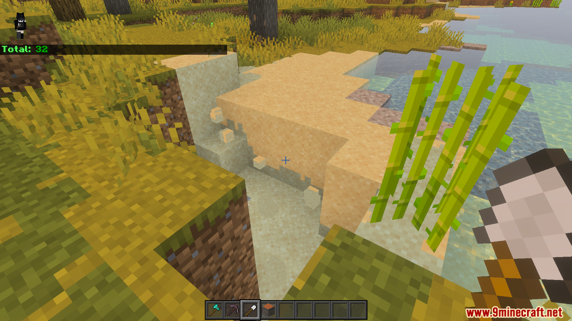 VeinMiner Tree Capitator Addon Screenshot 9 Player using a shovel to dig thirty two sand blocks at once instantly