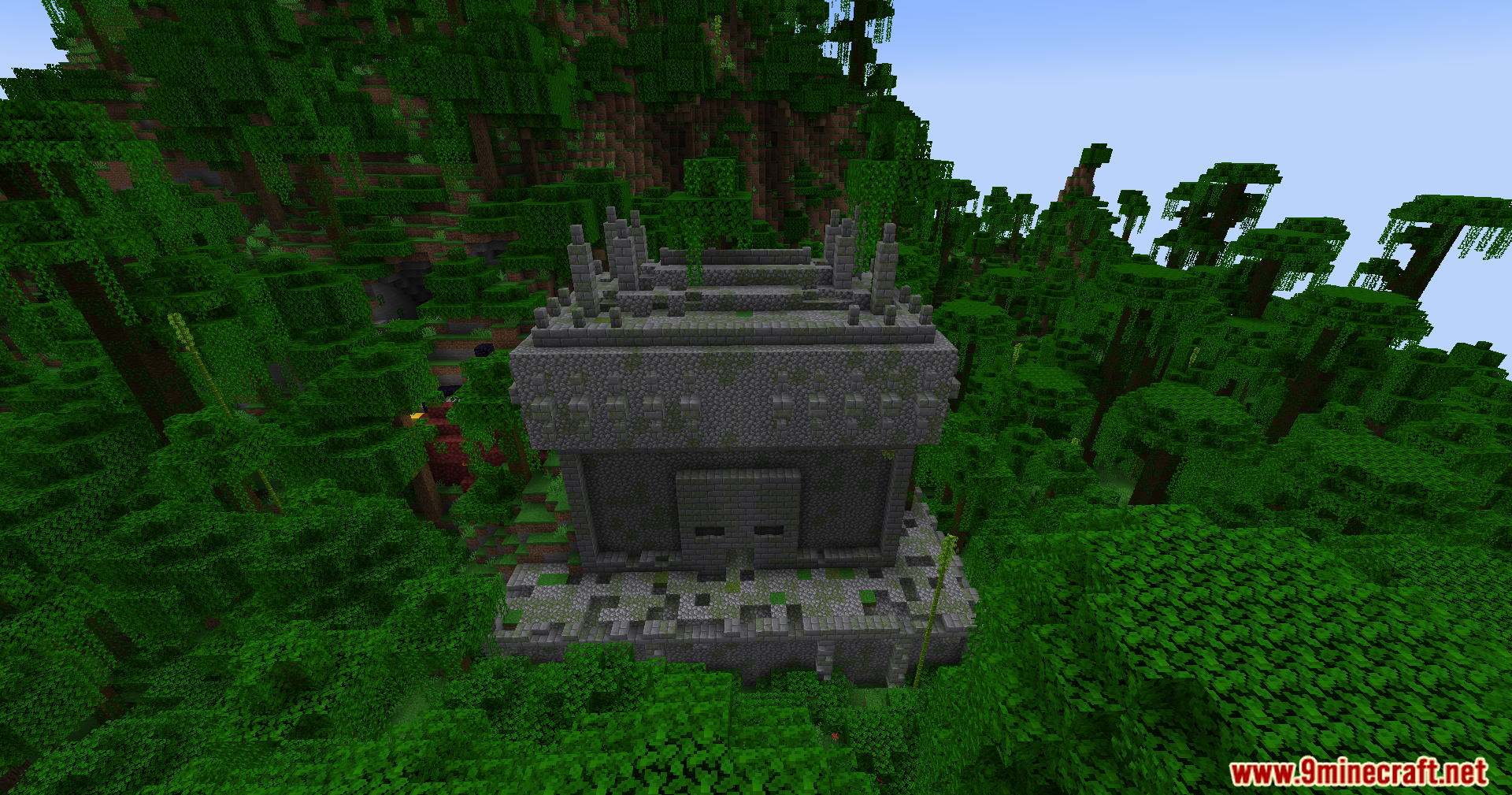 YUNG's Better Jungle Temples Mod Screenshot 2 A large stone jungle temple structure standing tall amidst a dense green forest