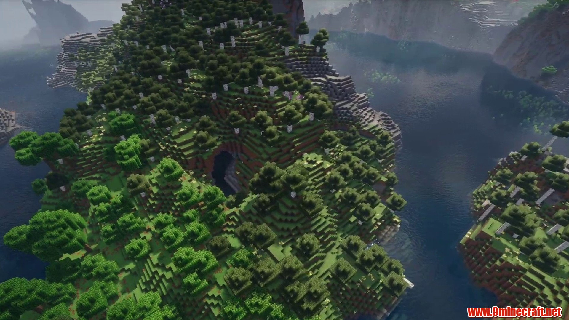 Wooded inland island in Minecraft seed -2896640480717401435