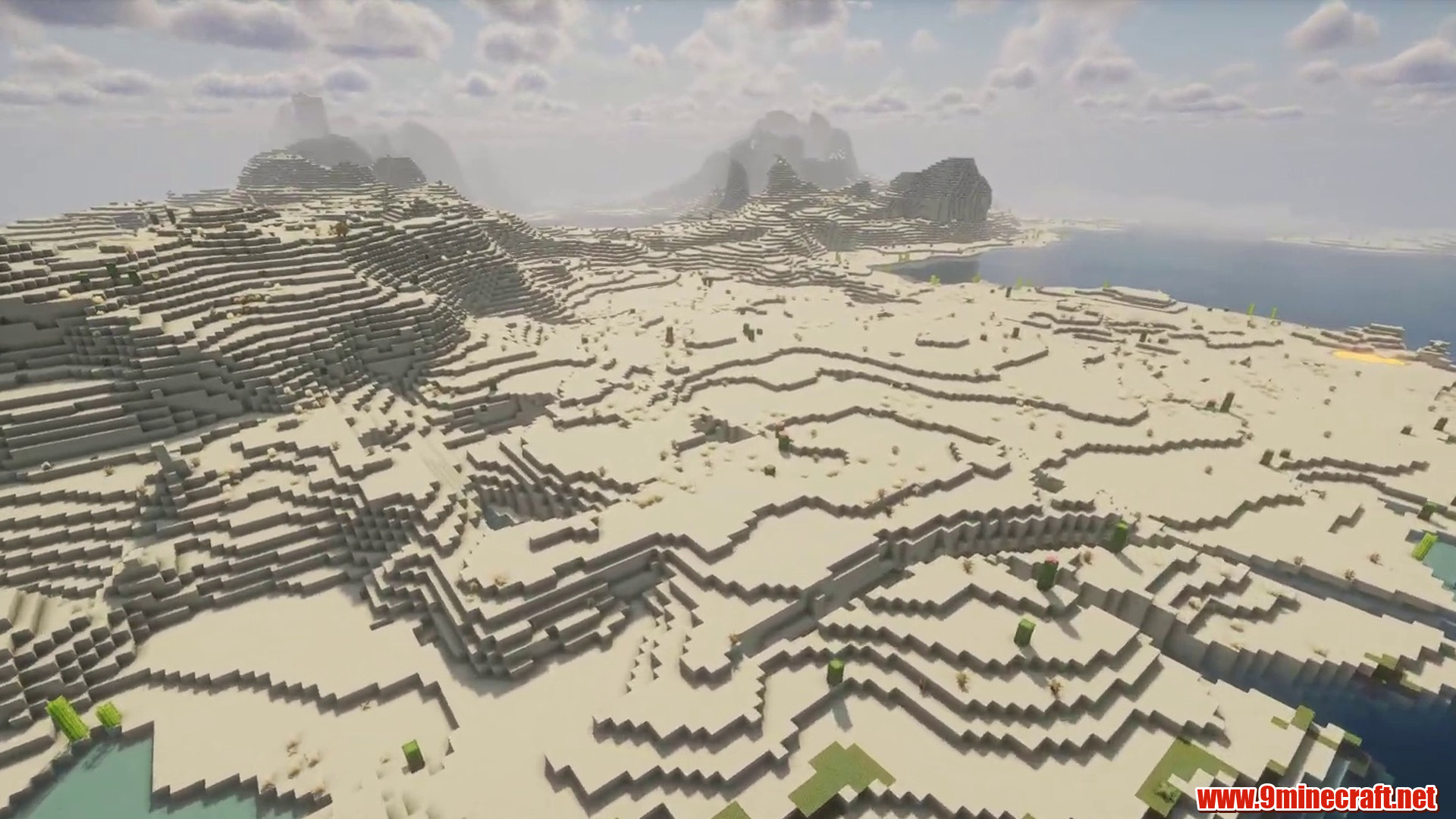 Massive flat desert in Minecraft seed 5212758723296789003