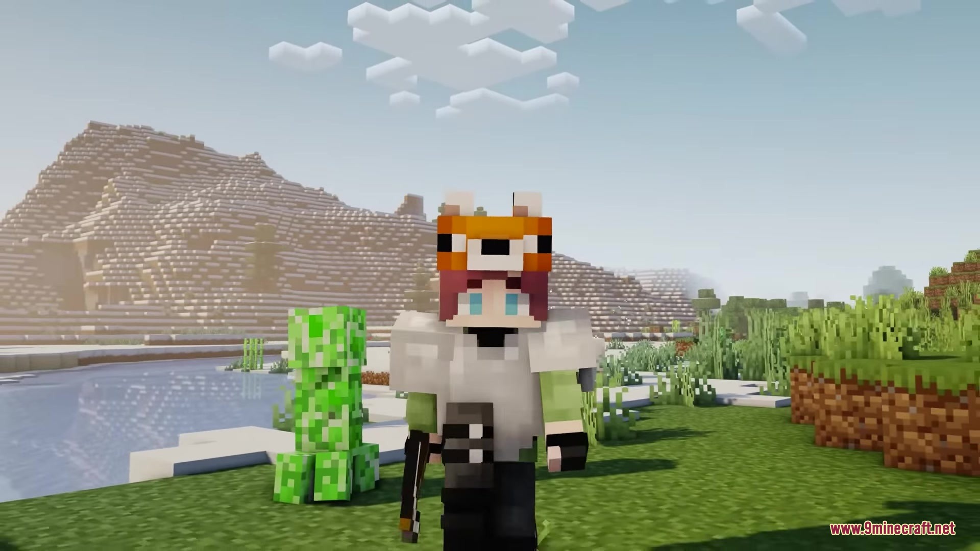 BackFromThePast Mod Screenshot 1 Minecraft player wearing a fox hat and white armor standing next to a creeper