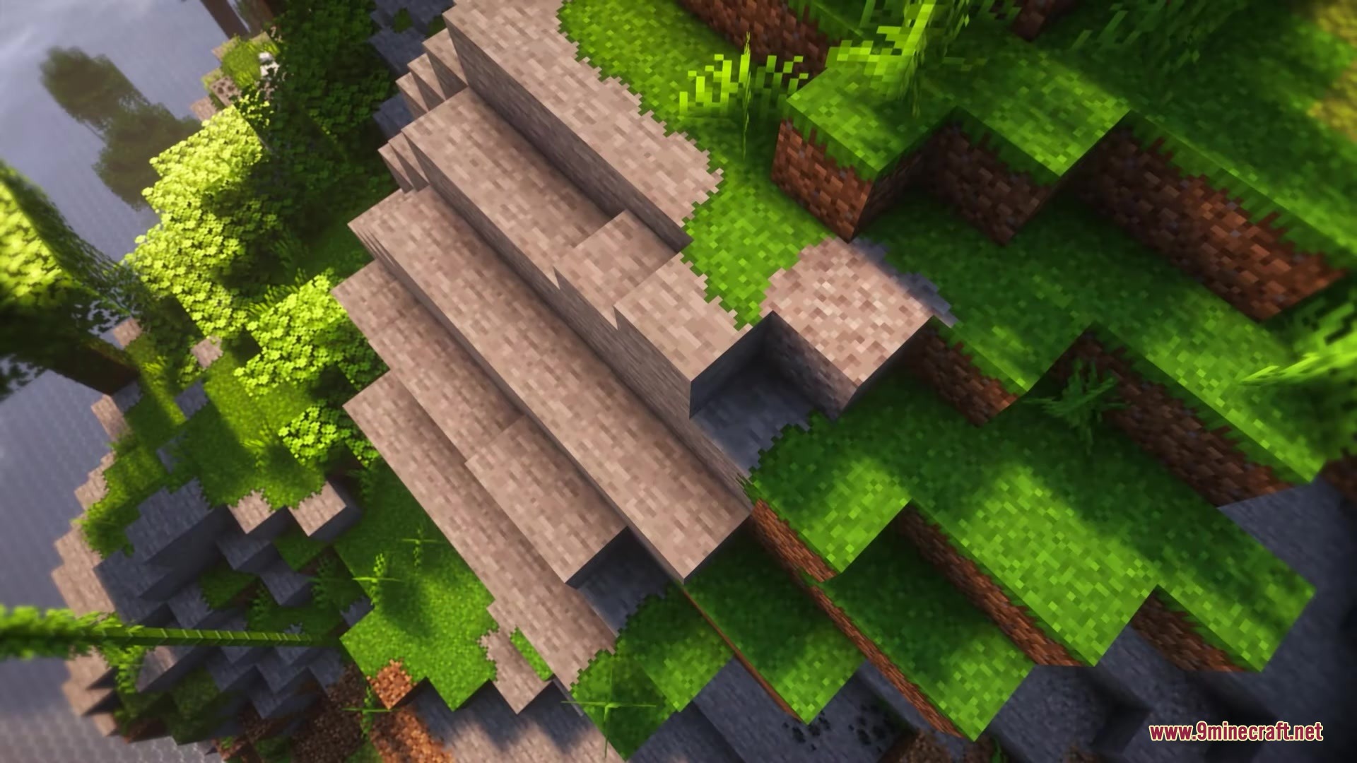 Better Vanilla Building Overlays Resource Pack Screenshot 3 Natural terrain overlays blending grass and dirt blocks on a steep hillside