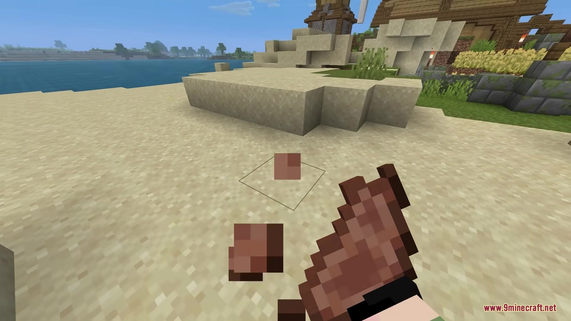 Consumability Resource Pack Screenshot 5 A player holds a bitten piece of meat with crumbs on the beach