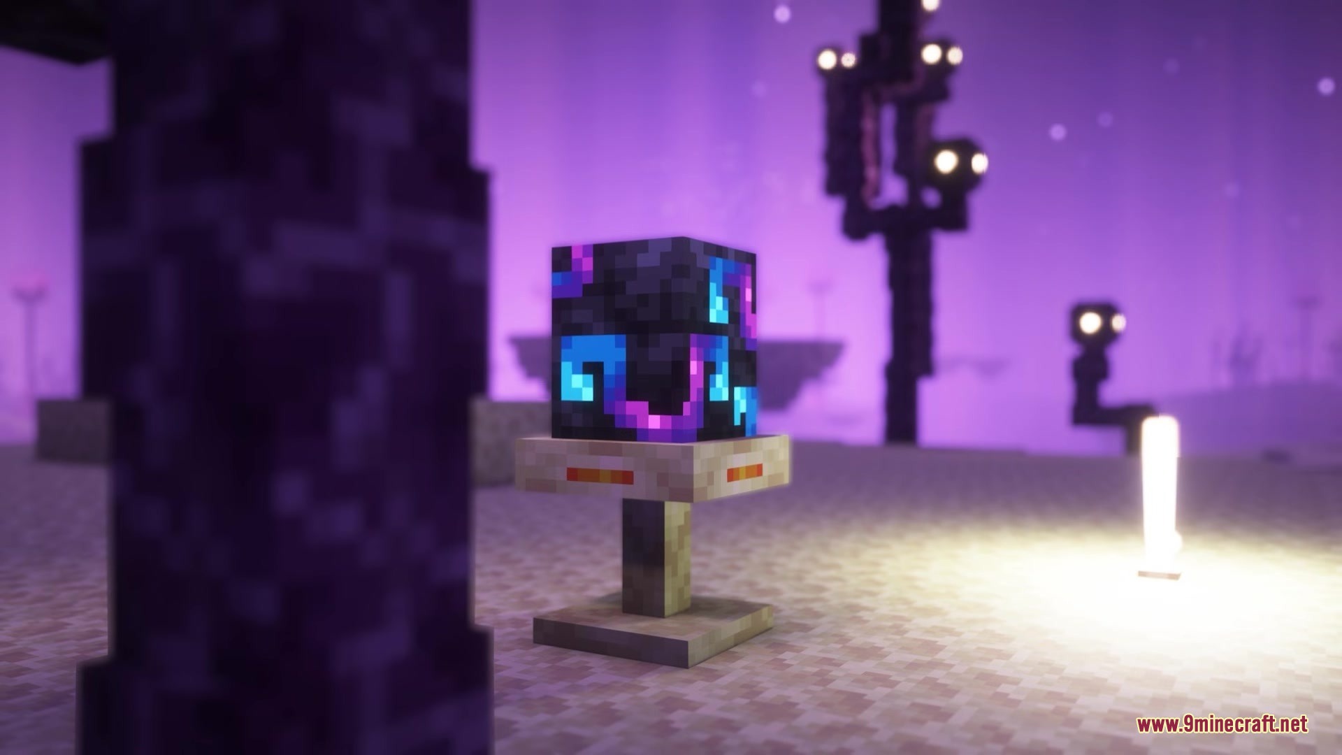 Ender Beetles Mod Screenshot 4 A beetle egg placed on an incubator block glowing with purple energy