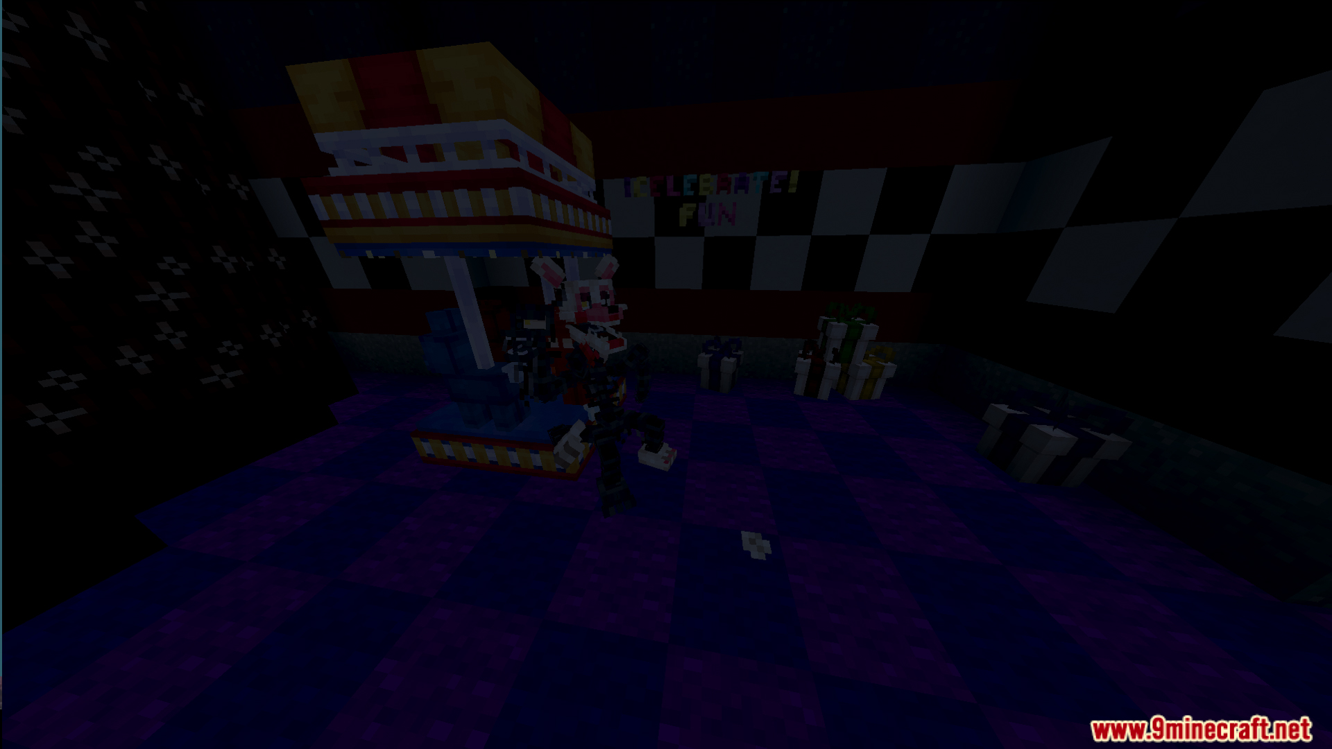 Fazbears Pizzeria Horror Ofv2 Map Screenshot 3 White and pink animatronic inside the Fazbears Pizzeria Horror OFv2 Map