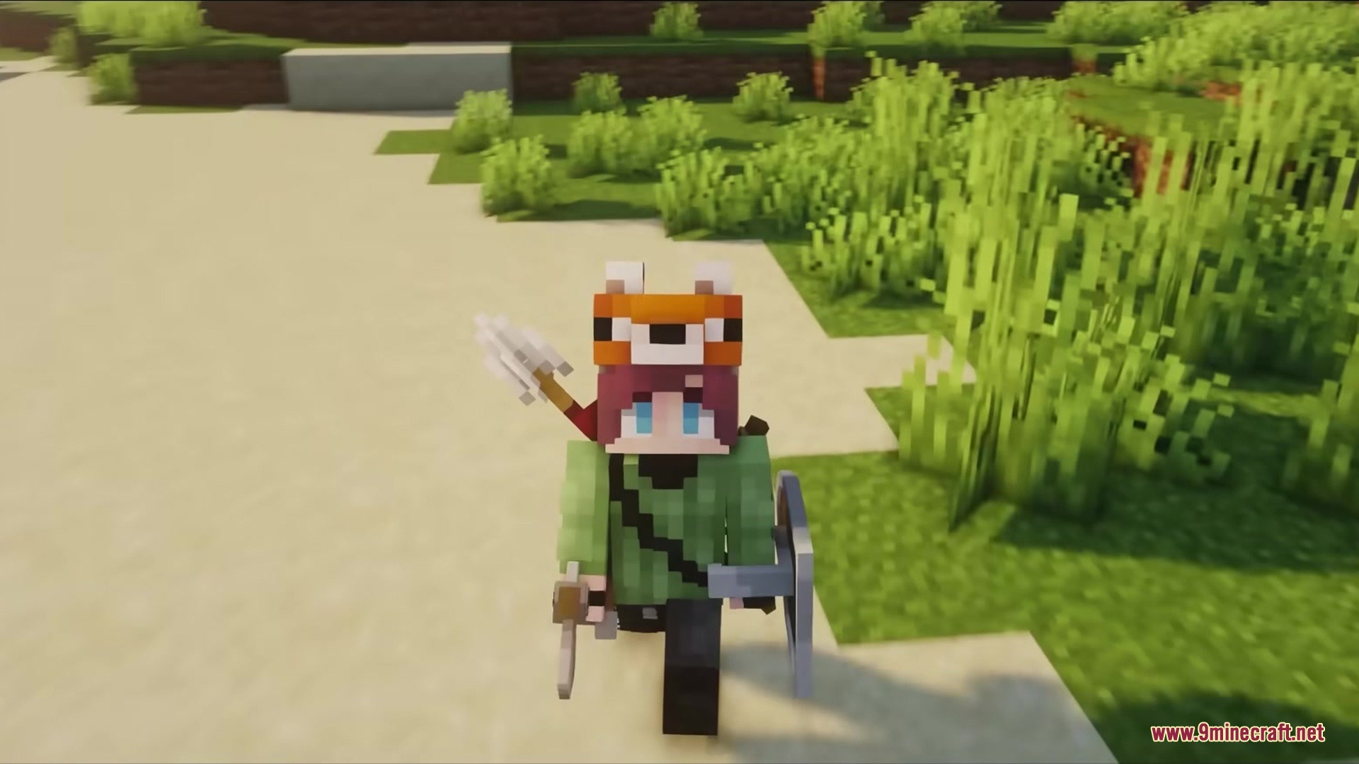 Gray's Mob Overhaul X Fresh Animations Resource Pack Screenshot 2 Minecraft character wearing a fox hat walking on a sandy path