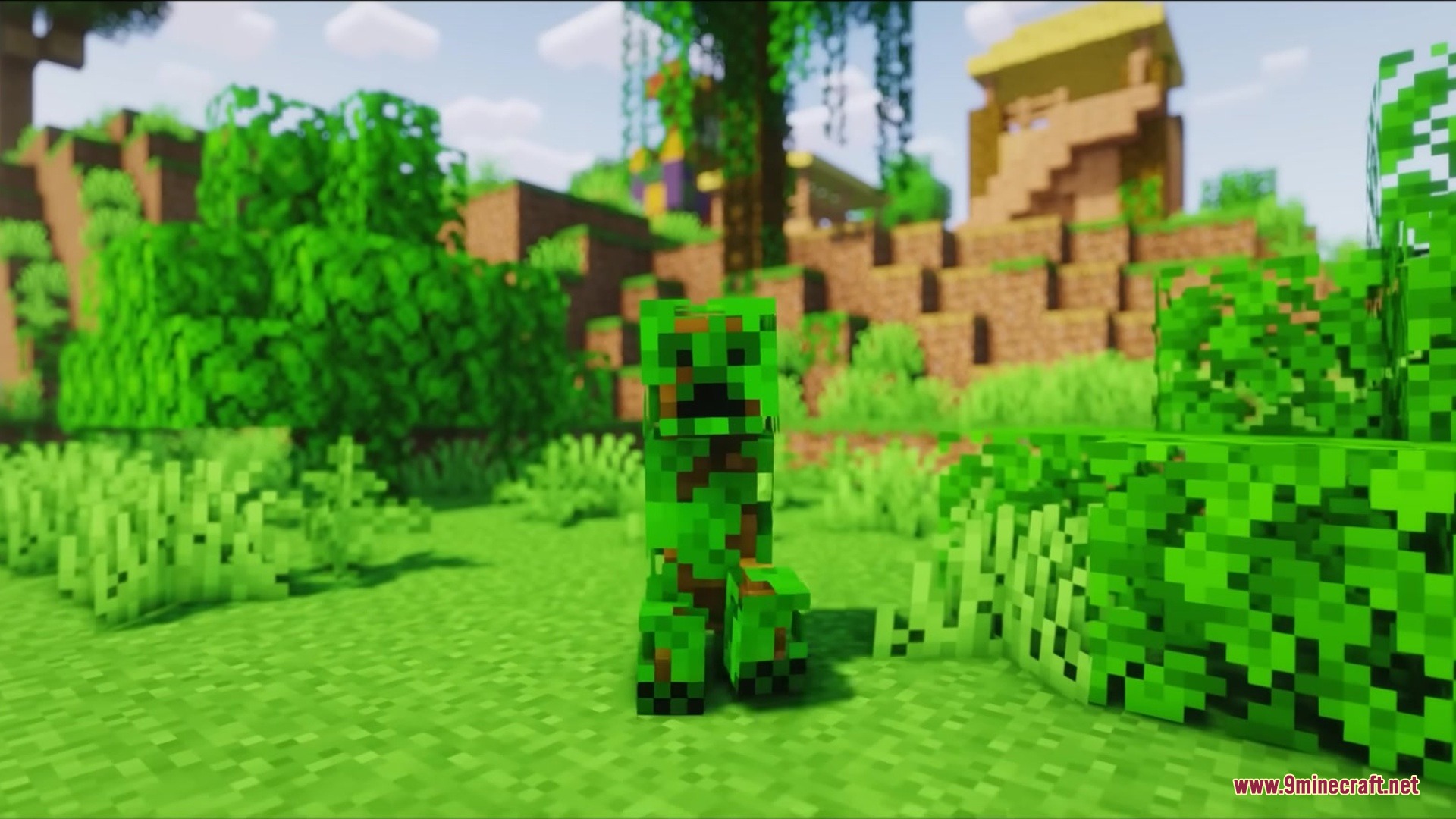 Leafy Creepers Resource Pack Screenshot 2 A green leafy creeper with a wooden trunk stands in the forest