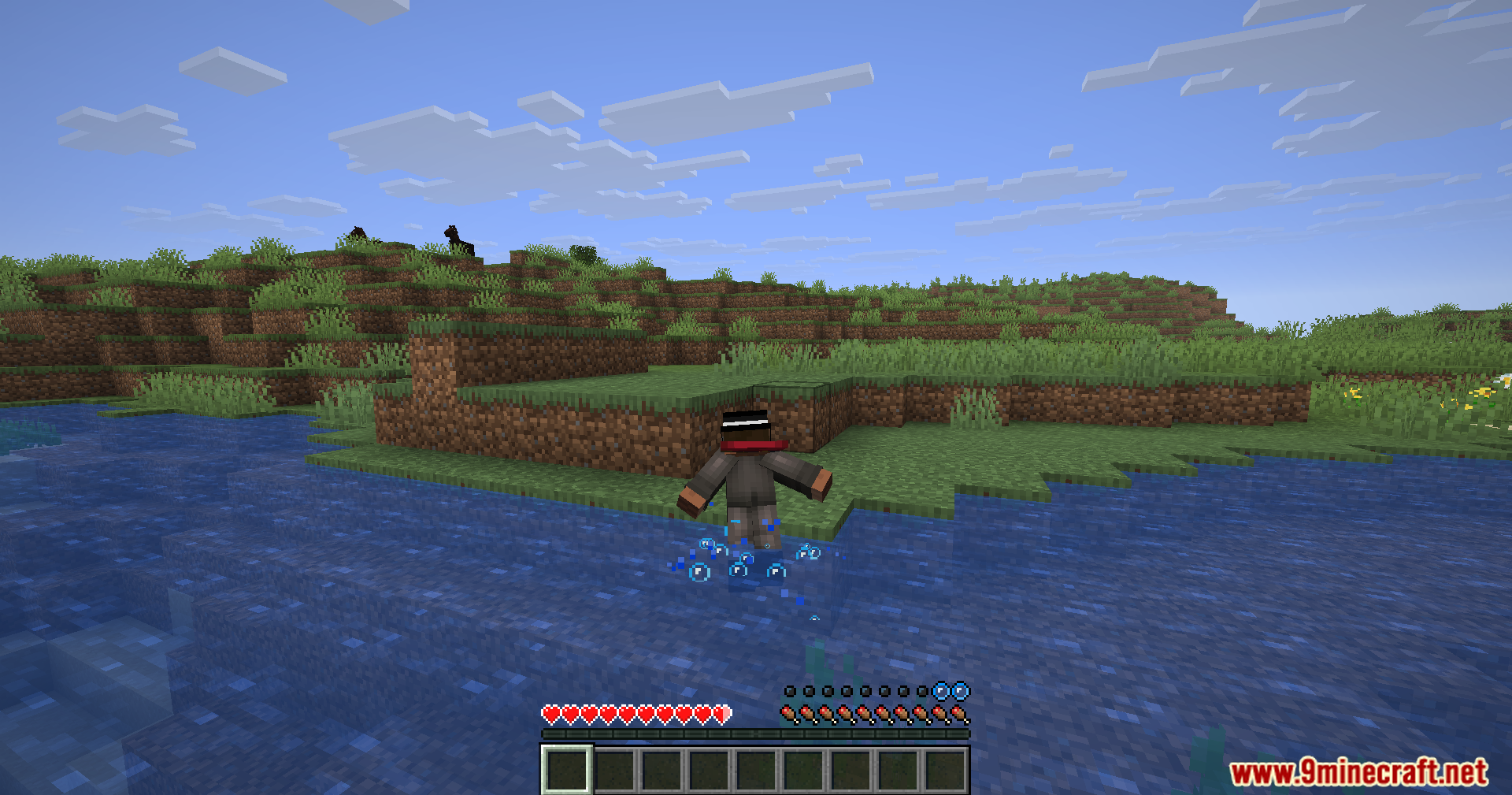 Lightning Grim Anticheat Mod Screenshot 8 Player character jumping into a river next to a grassy hill