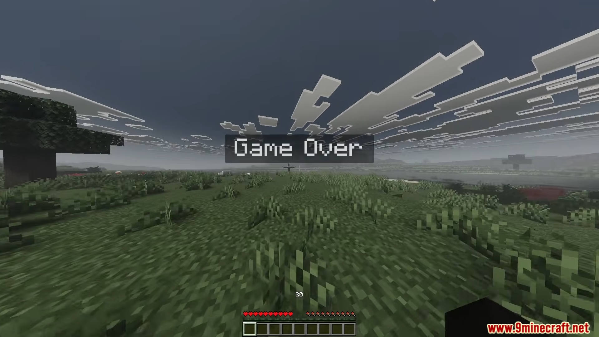 Playmate Addon Screenshot 3 A game over screen showing a tall dark entity in a grassy field