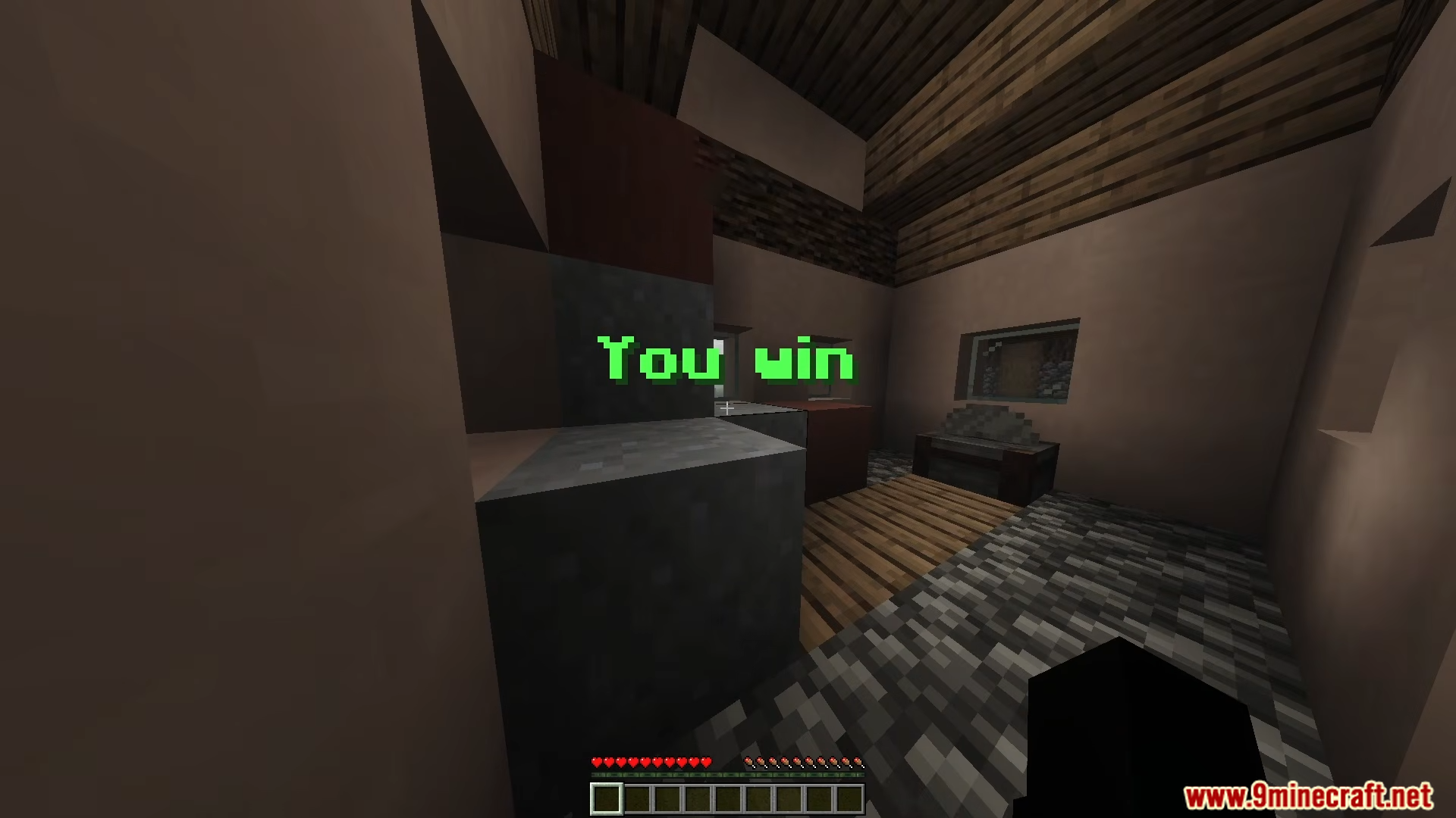 Playmate Addon Screenshot 9 Playmate Addon shows green text after surviving the hiding game indoors