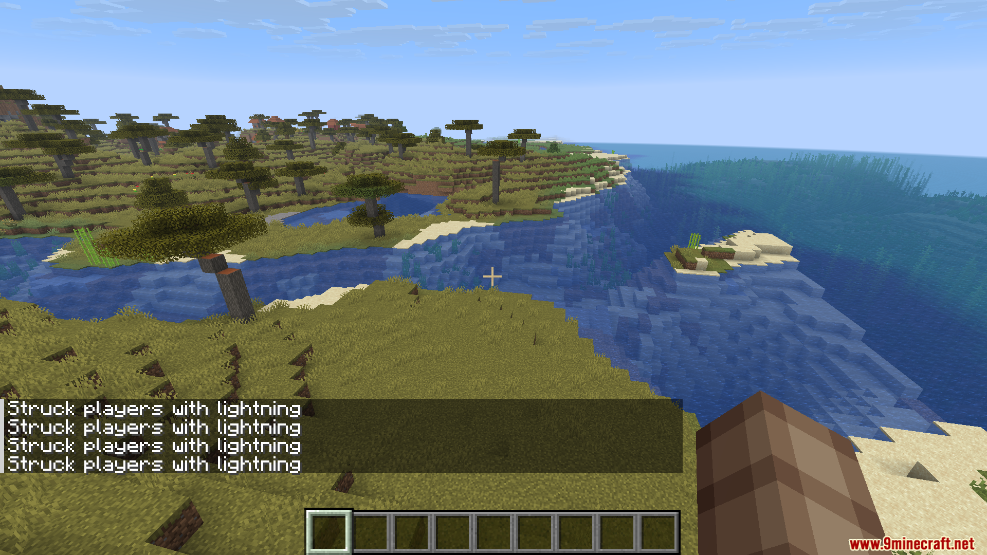 Server Side Horror Mod Screenshot 3 Minecraft chat log displays messages about players being struck by lightning
