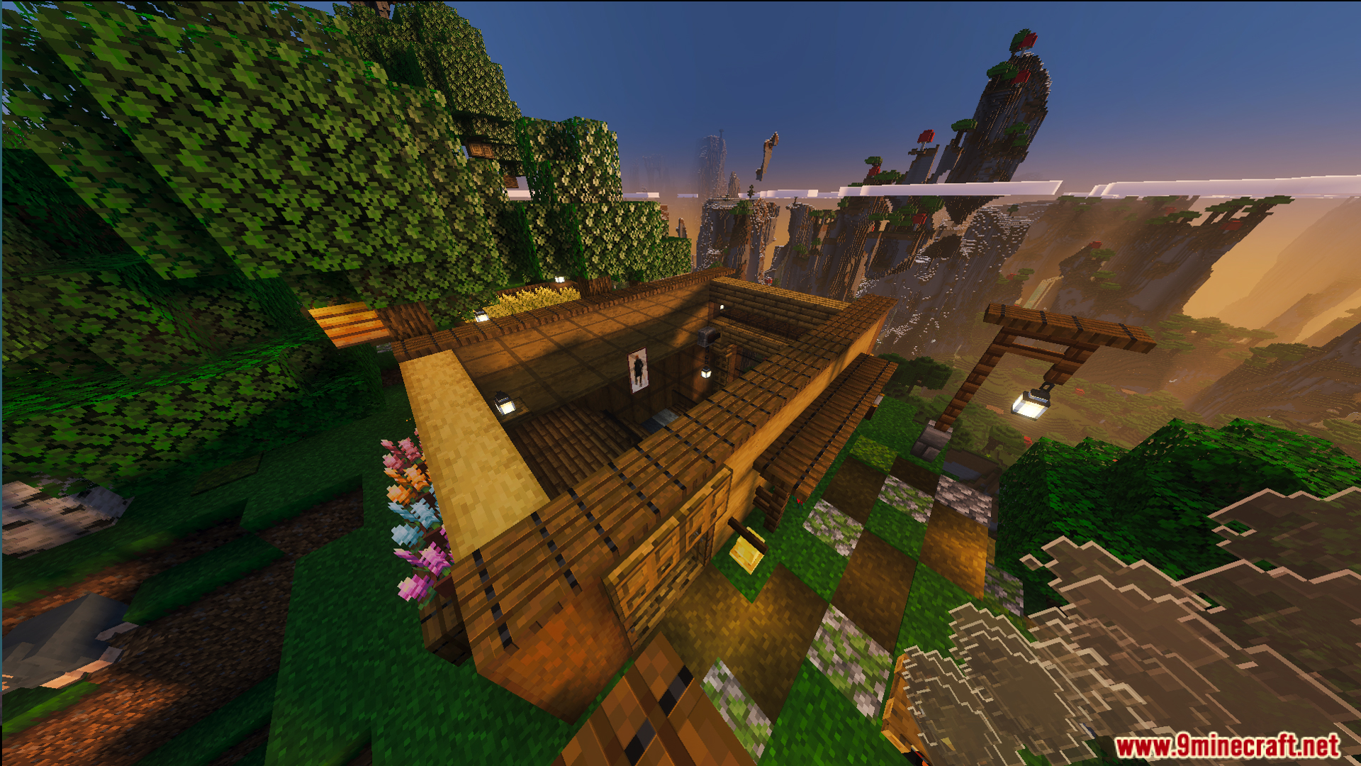 Small Cliff House Map Screenshot 1 Small Cliff House Map features a multi level wooden home built into a cliffside