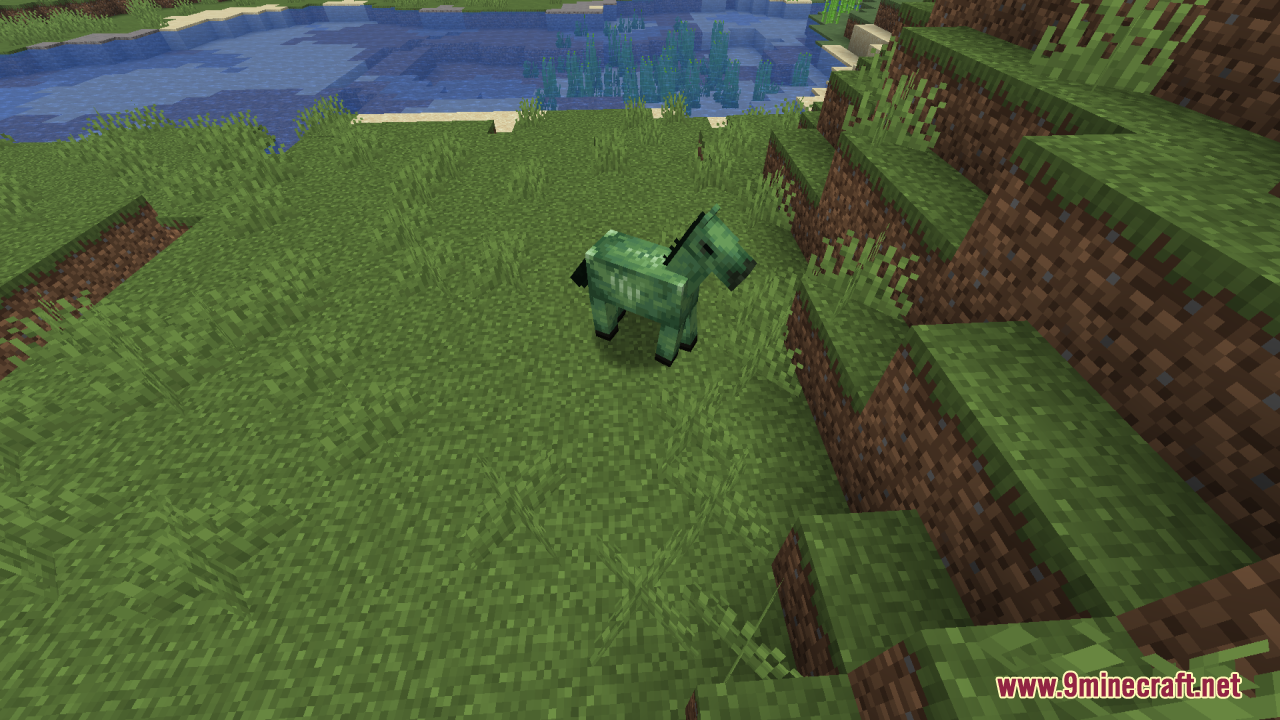 Smooth Entity Shadows Resource Pack Screenshot 2 A green horse standing on grass with a soft round shadow underneath