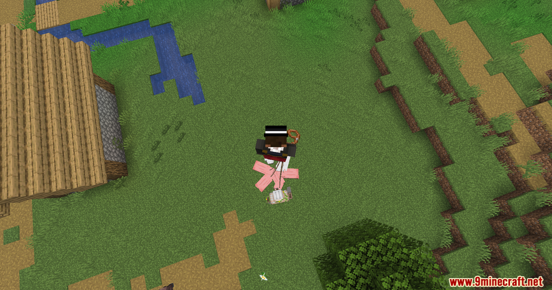 Strong Leads Mod Screenshot 9 A player pulls a pig using the Strong Leads mod in Minecraft