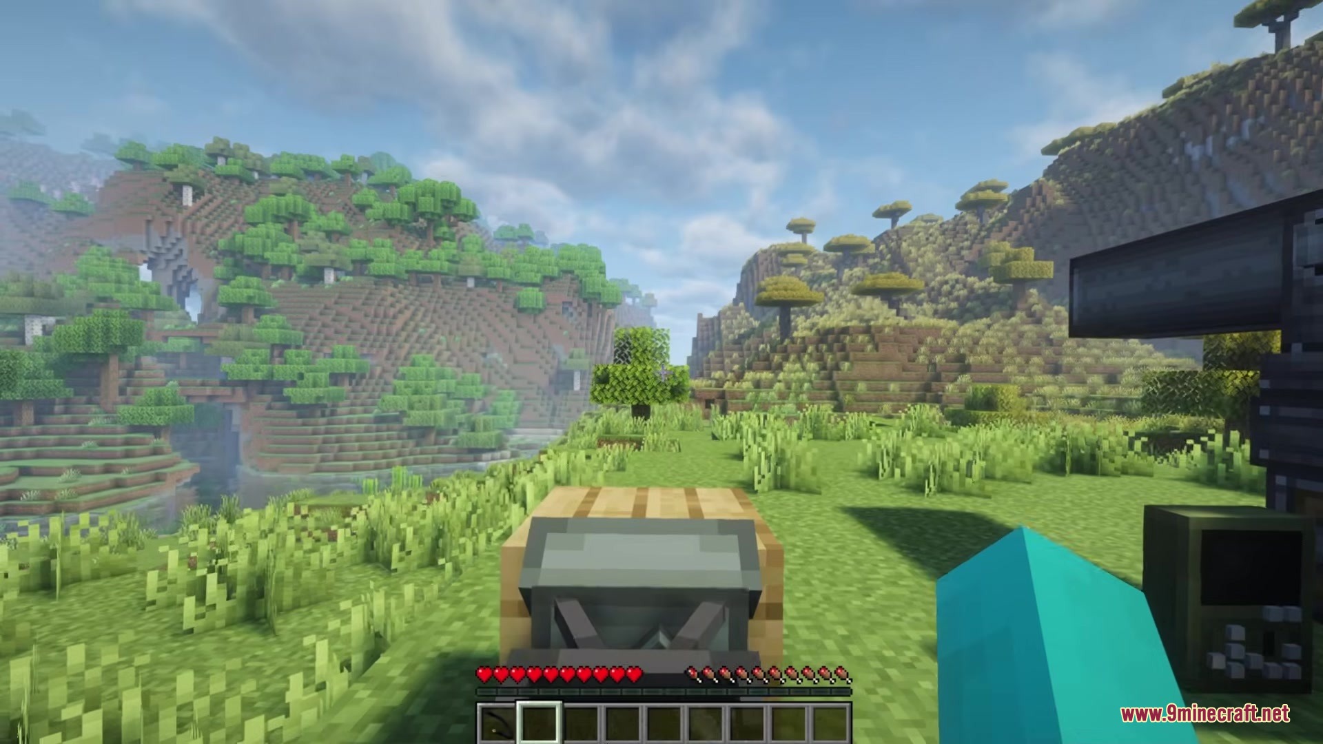 Vestalihy Mod Screenshot 1 A player uses a specialized tank sight to aim at distant targets