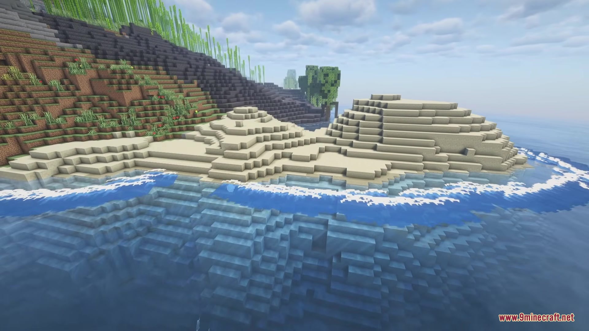 Wavify Mod Screenshot 5 Wavify mod adds realistic rolling waves to a scenic Minecraft beach biome