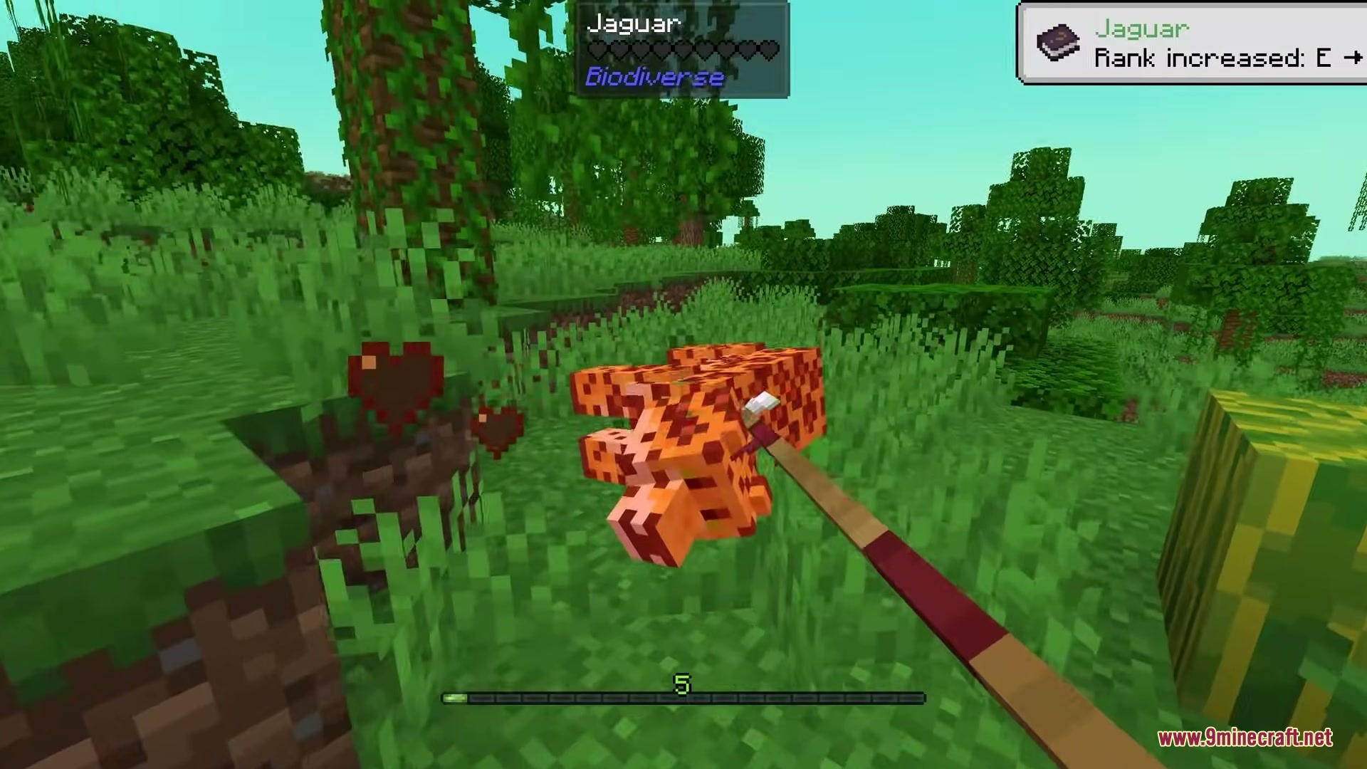 Araxer's Bestiary Mod Screenshot 5 A player encounters a jaguar and receives a rank increase notification on screen