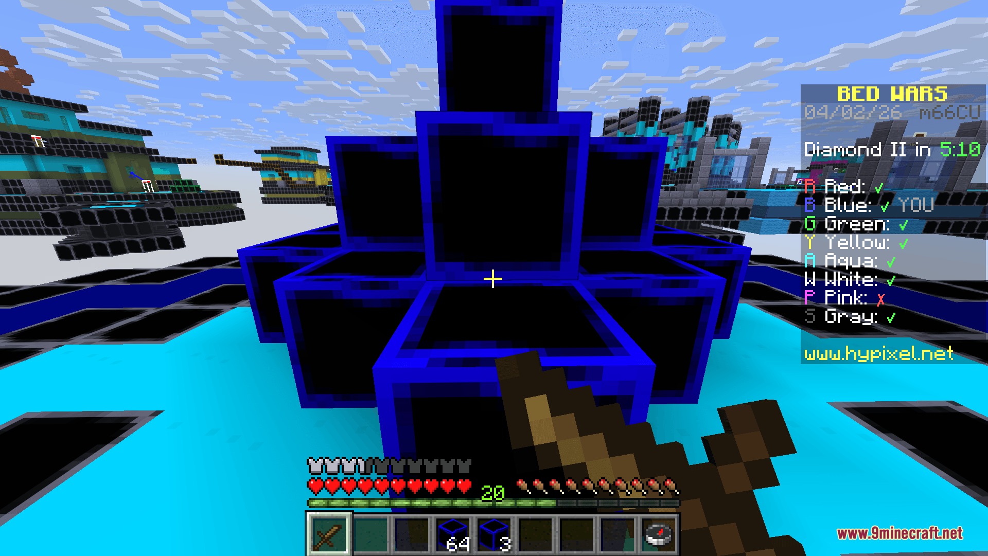 Bed Wars Texture 16x16 Pixel Resource Pack Screenshot 1 Blue team player holding a wooden sword near blocks with blue outlines