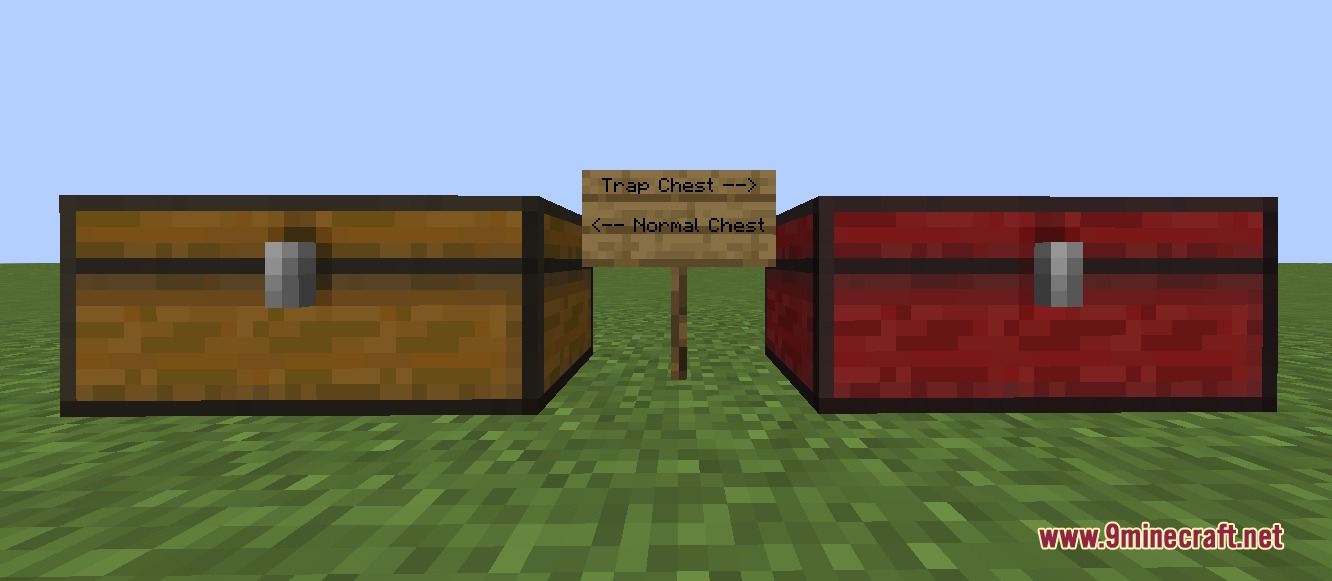 Crazy Pv P Pack Resource Pack Screenshot 6 A normal chest and a red trap chest separated by a sign