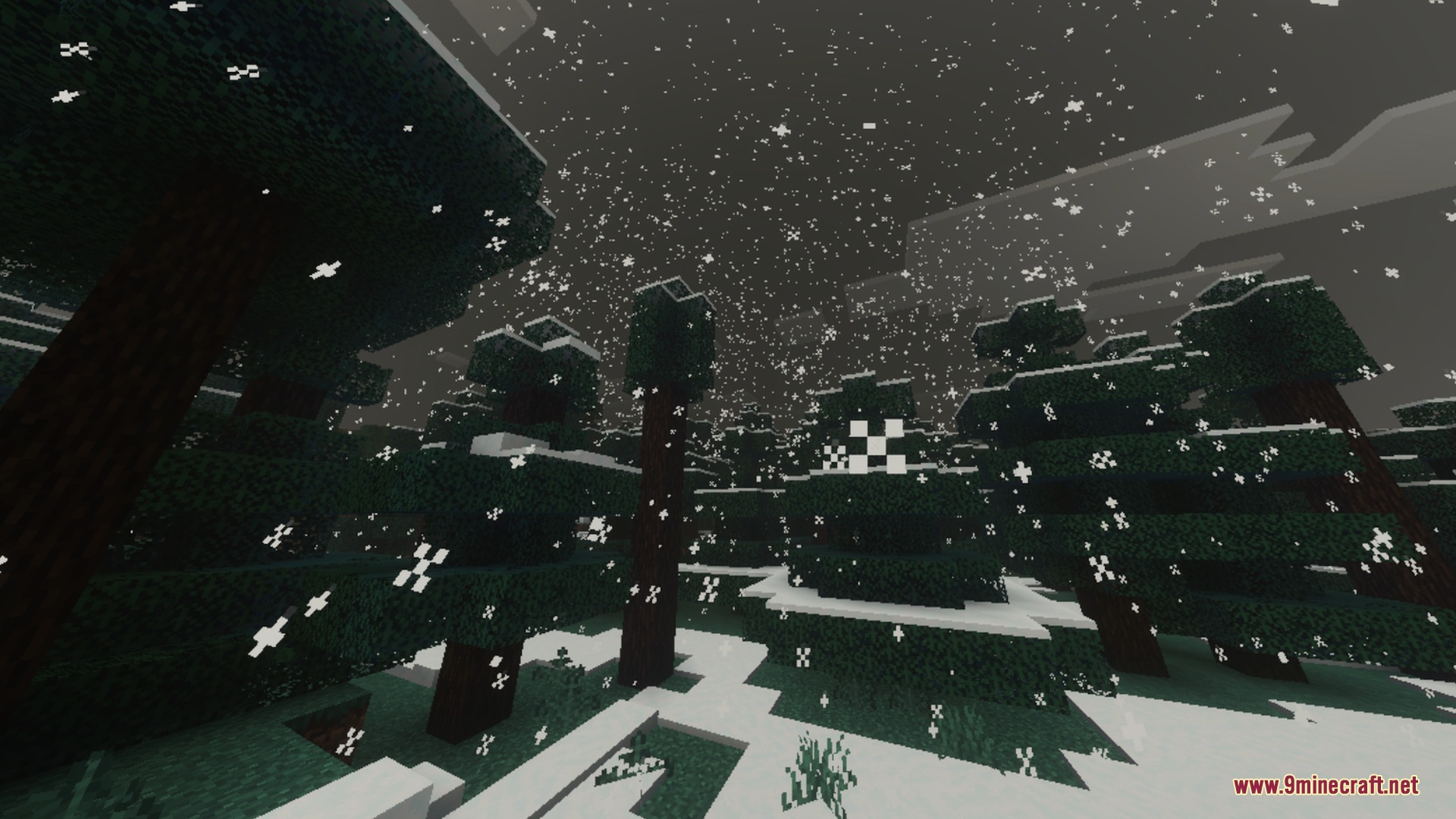 Cyrus Shaders Screenshot 10 Dense snow falling over a dark spruce forest with atmospheric fog effects