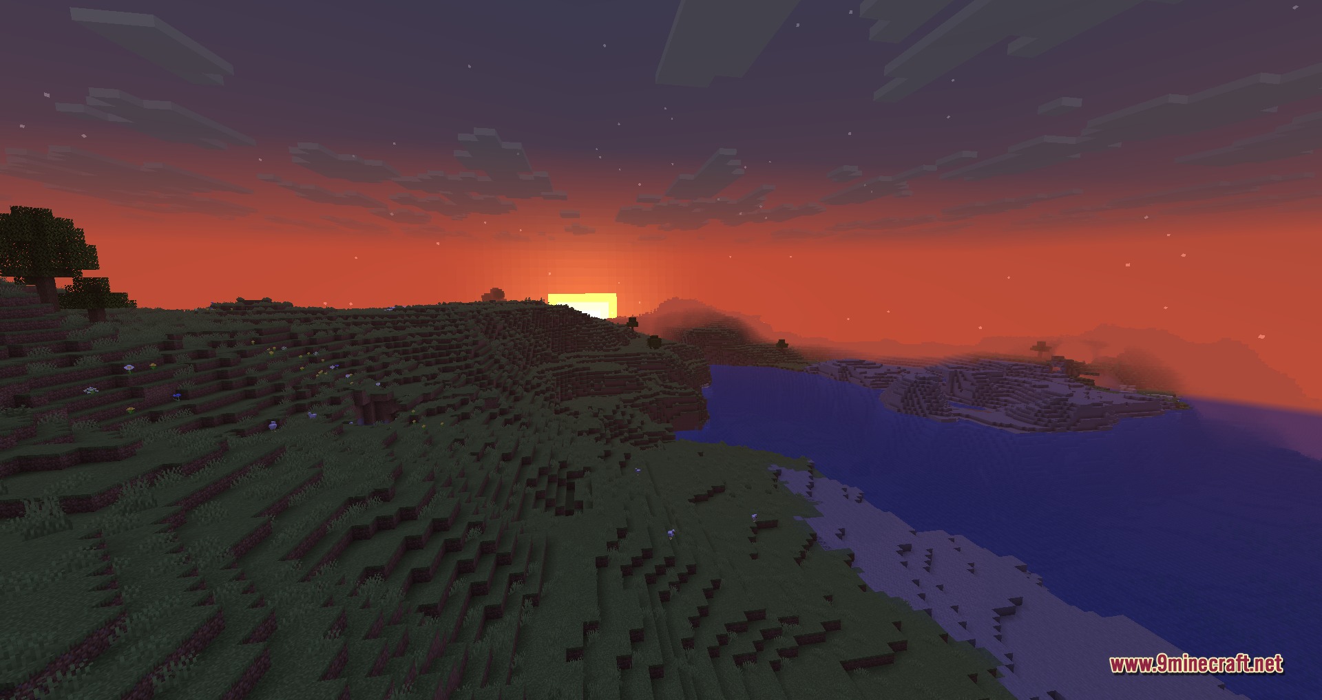 Disable Custom Worlds Advice 9minecraft Mod Screenshot 2 The sun sets over a peaceful Minecraft world with hills and starry sky