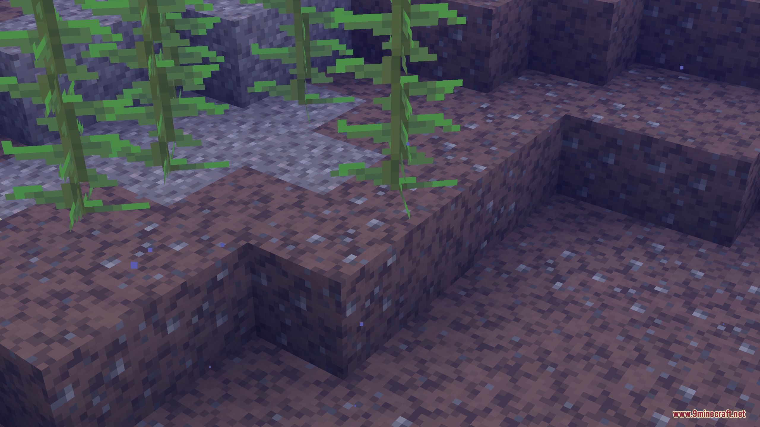 Dungeons Dirt Resource Pack Screenshot 3 Underwater dirt blocks with pebble variations and green kelp in Minecraft