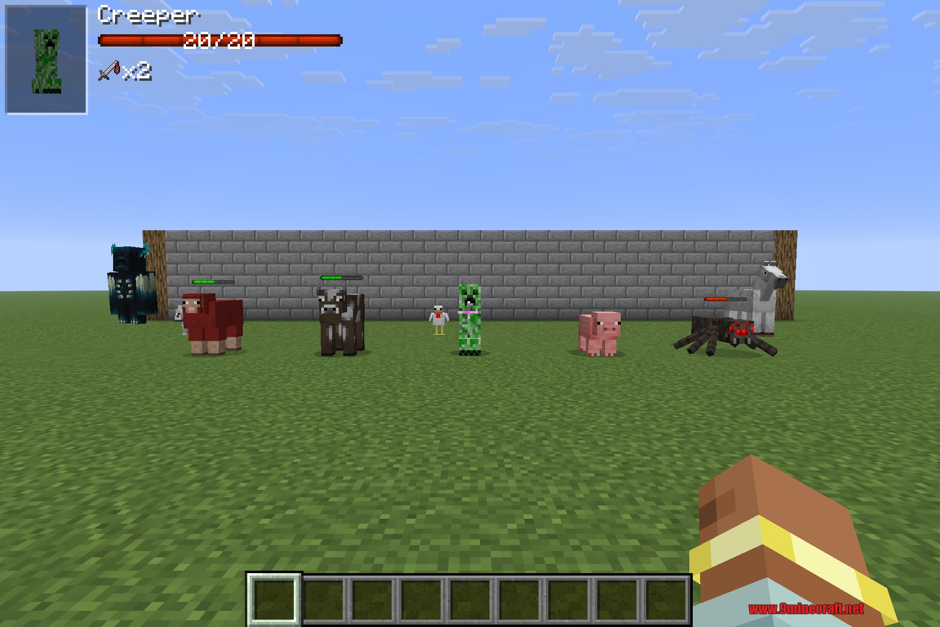 Entity Status 9minecraft Mod Screenshot 4 The Entity Status mod displays detailed health and damage for a creeper