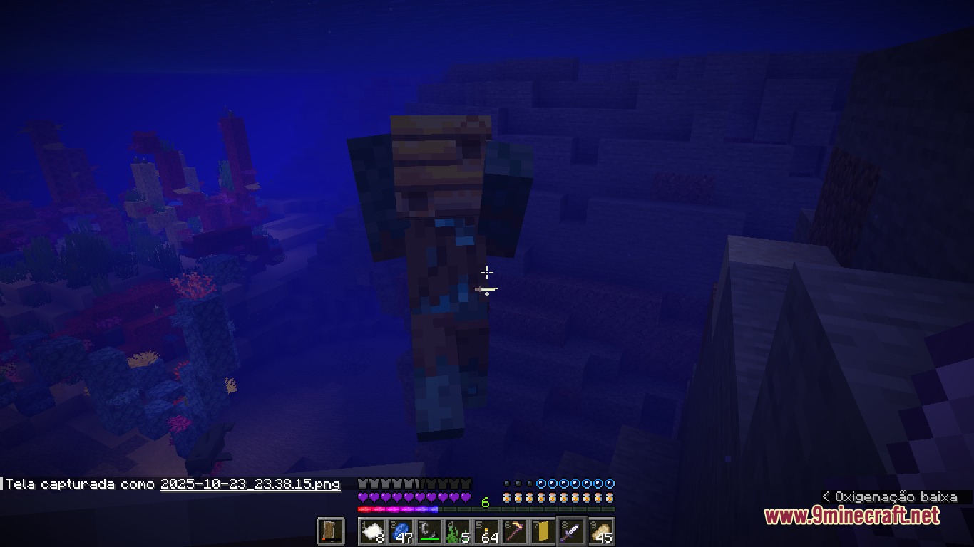 F Zero Drops Mod Screenshot 1 A Drowned mob wearing a beehive helmet swims through a dark ocean biome