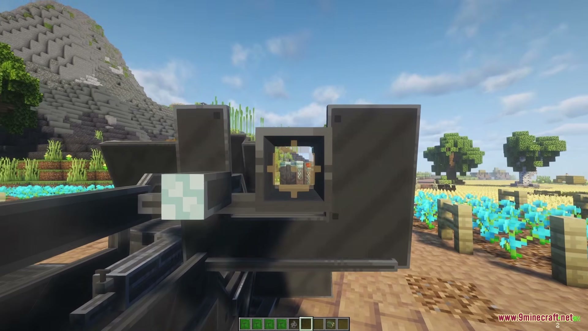 FMGII German Pack Mod Screenshot 7 Looking through the sight of a Flak 38 anti aircraft gun in Minecraft