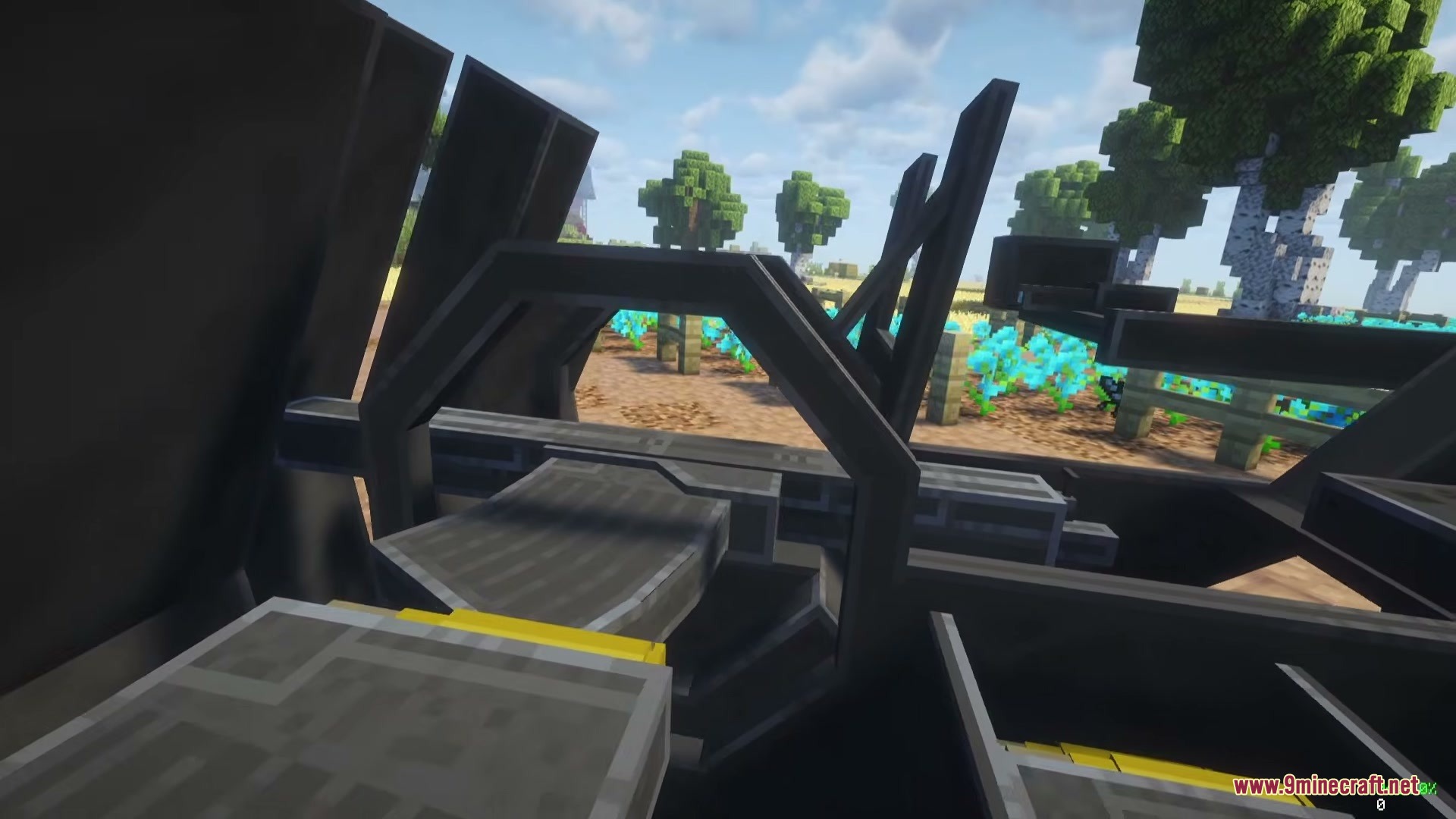 FMGII German Pack Mod Screenshot 8 Close up view of the Flak 38 anti aircraft gun mechanism in Minecraft