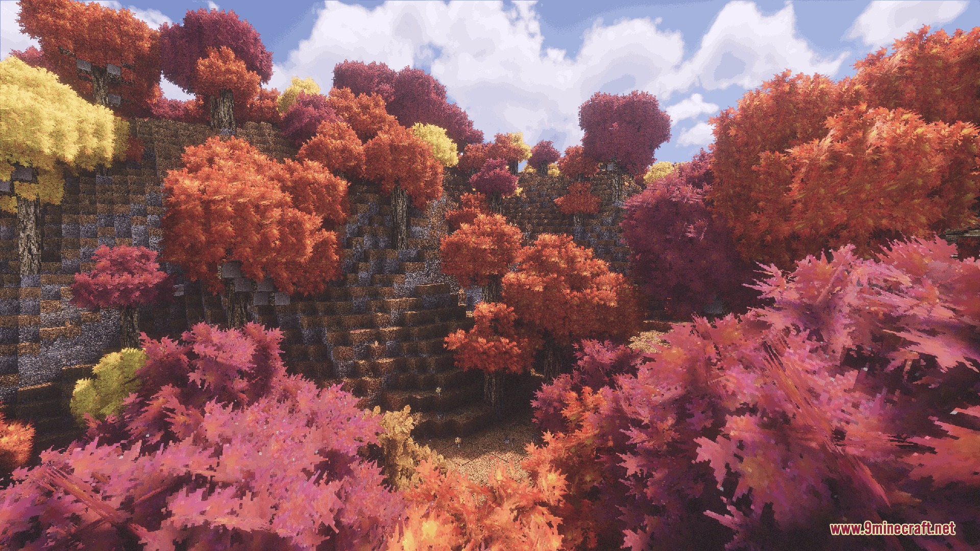 Feel True So Plenty Resource Pack Screenshot 2 Vibrant red and orange autumn trees growing in a dense colorful forest