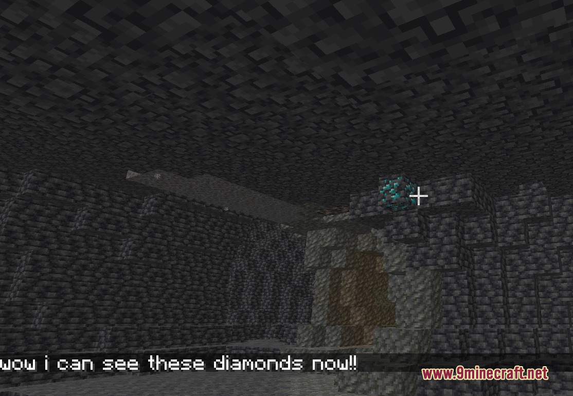 Flash 'N Light Mod Screenshot 1 Player uses a portable flashlight to find diamond ore in a dark cave