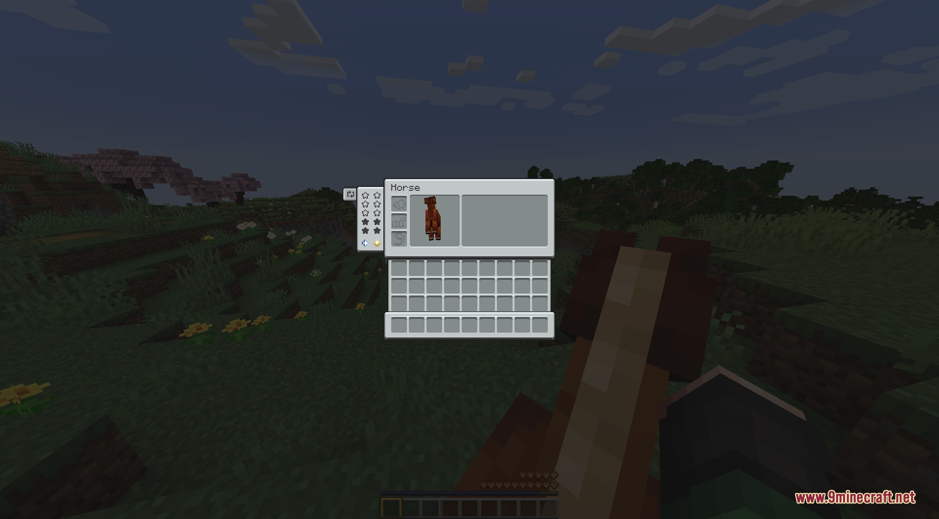 GUI Revision Compats Resource Pack Screenshot 3 GUI Revision Compats updates the horse inventory with a clean white style