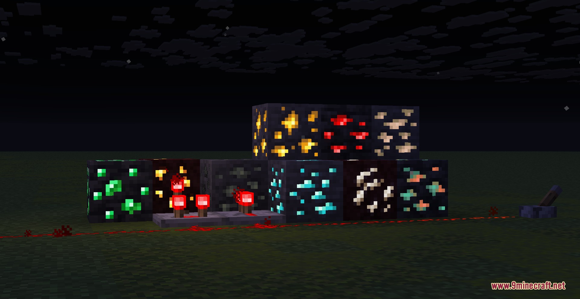 Glowing Blocks and Ores Resource Pack makes various ores shine in darkness