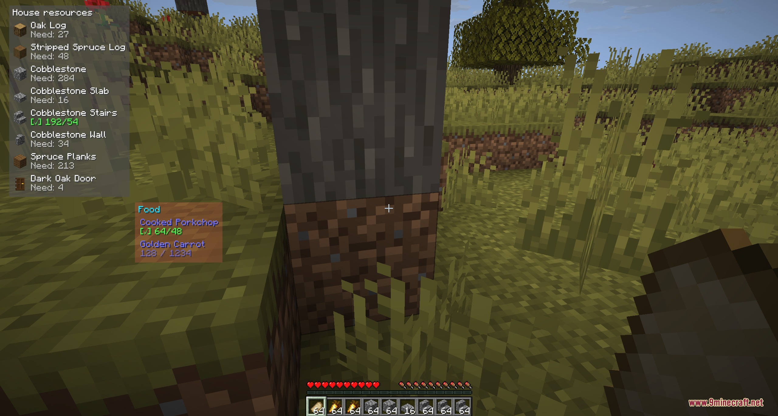 Hoarders Questline Mod Screenshot 1 A player tracks building resources using the Hoarders Questline Mod onscreen HUD