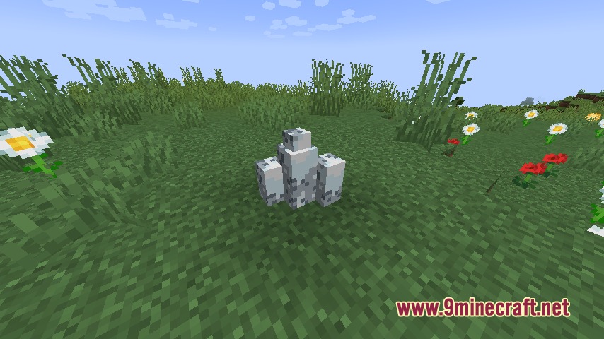 Immortal Cultivation 修仙 Mod Screenshot 3 A small white creature with grey spots stands on a grassy Minecraft field