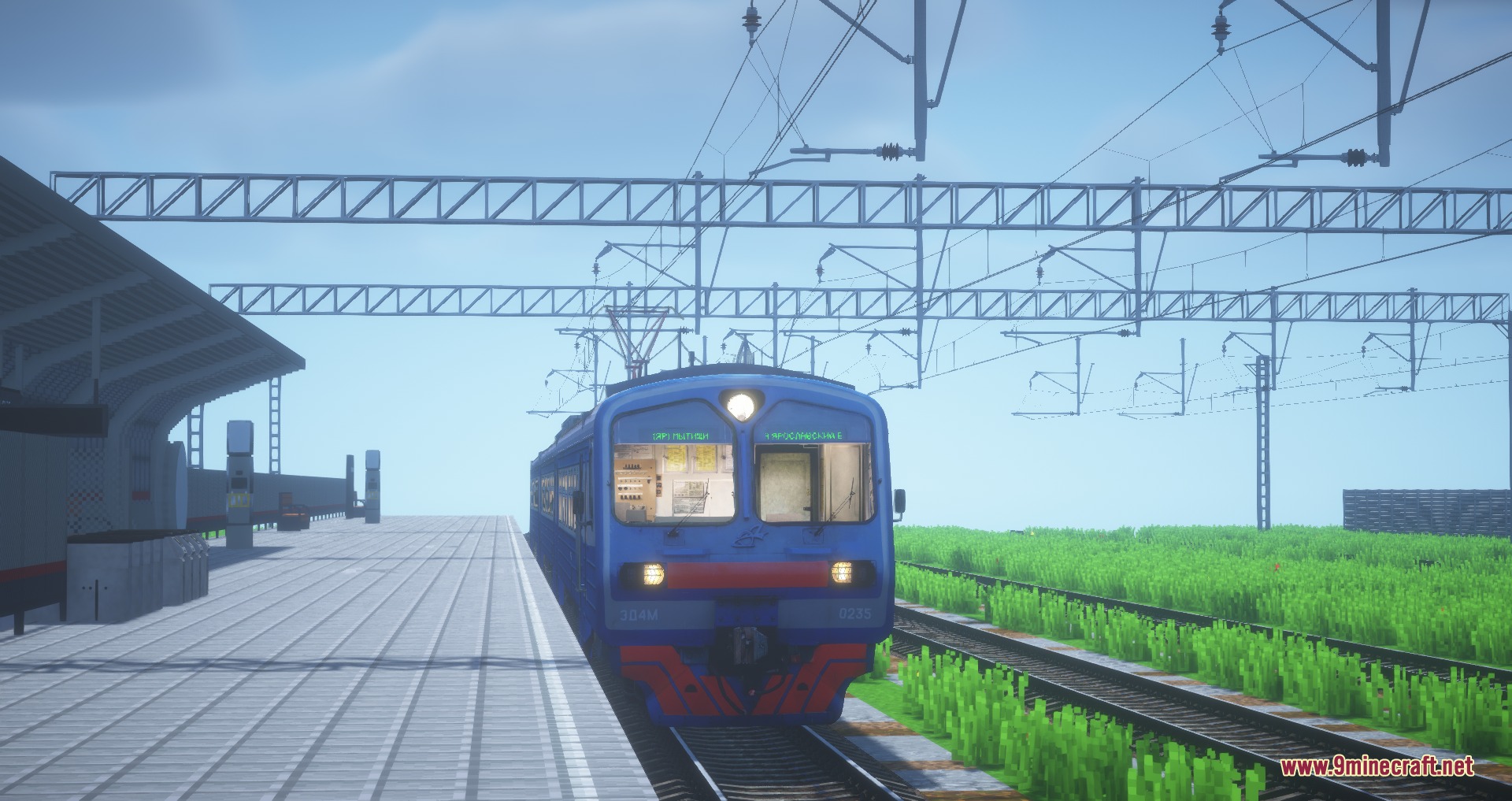 MTR NTE International Train Pack Resource Pack Screenshot 5 MTR NTE International Train Pack features a blue Russian train at a station