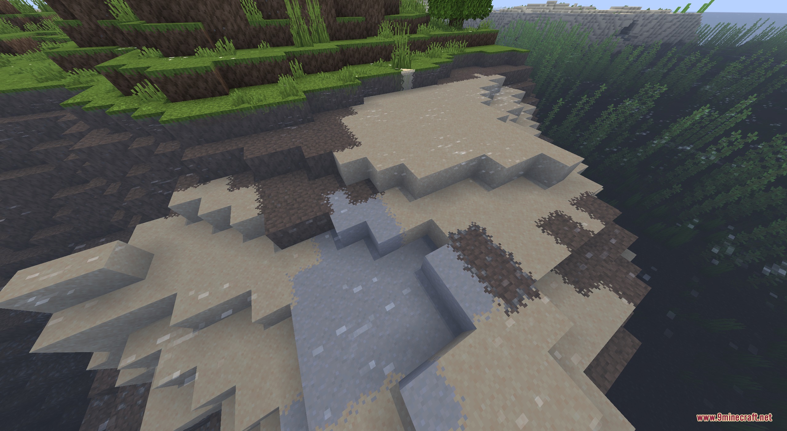 Matcha Block Overlays Resource Pack Screenshot 4 Sand and dirt blocks blend naturally along the edge of a river