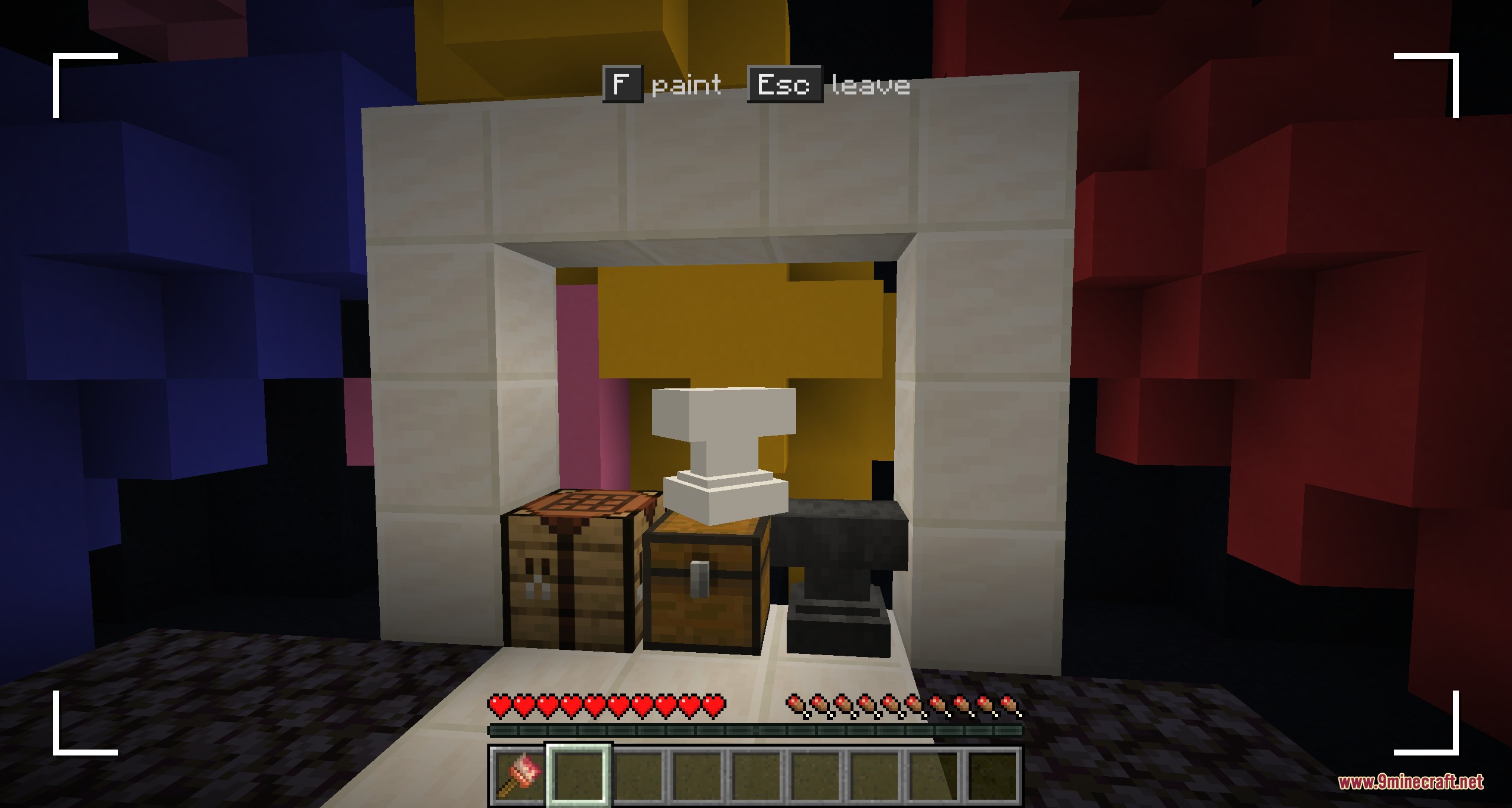 Meccha Crafteleon Mod Screenshot 6 Player using the painting screen to disguise as a white block prop