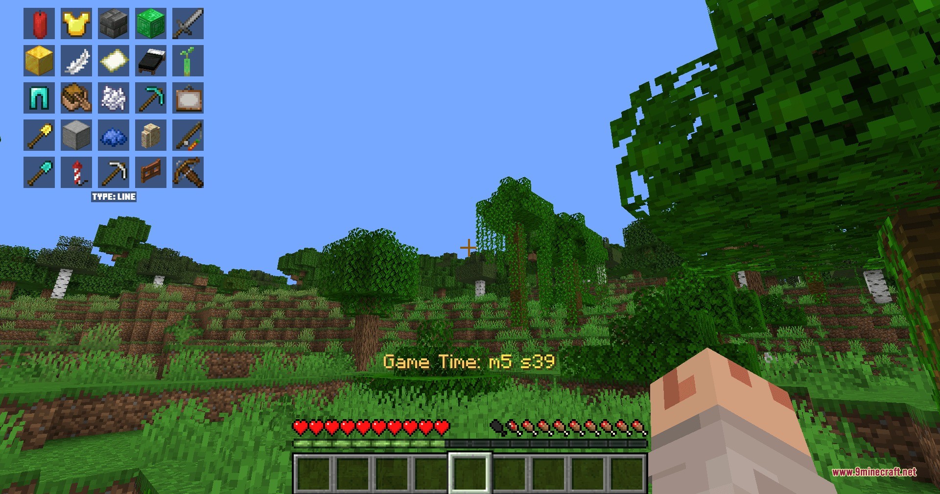 Minecraft Bingo Data Pack Screenshot 2 A player views a bingo card overlay while exploring a lush forest biome
