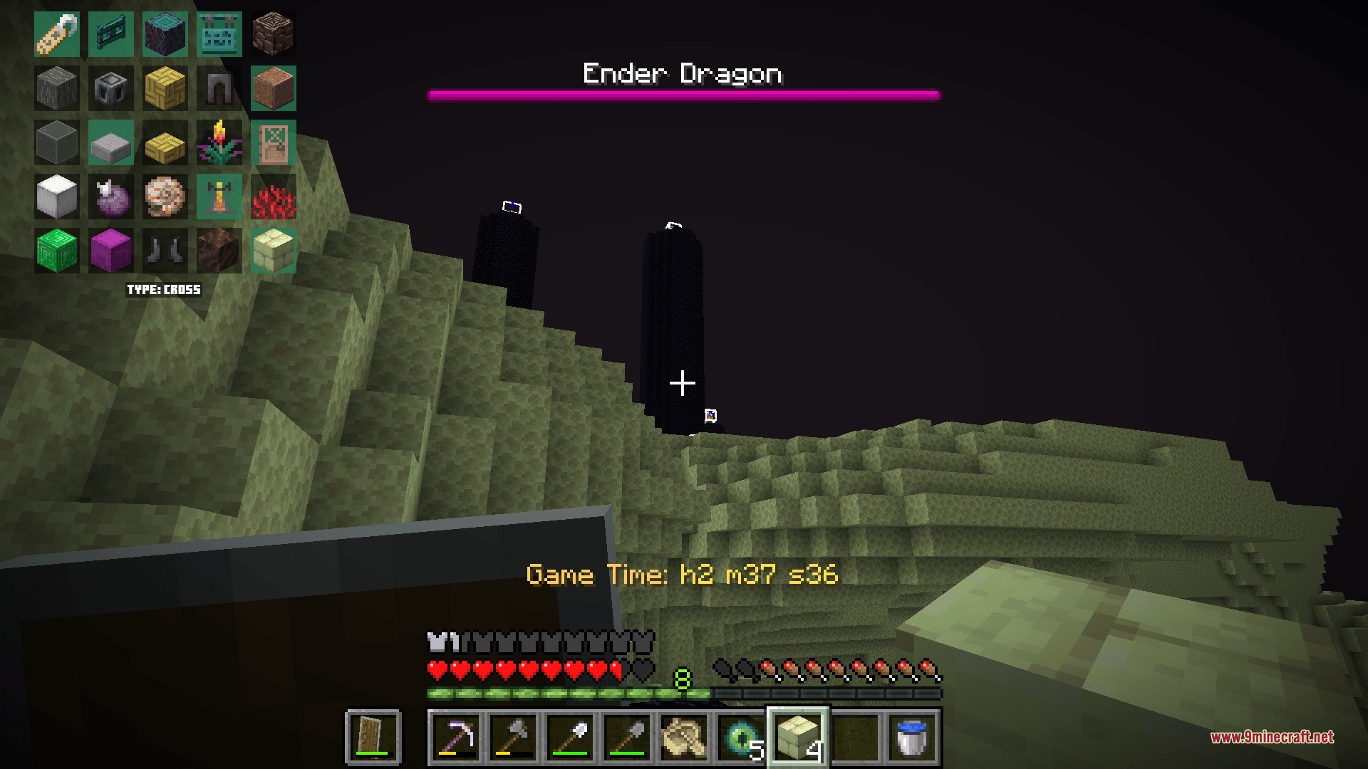 Minecraft Bingo Data Pack Screenshot 4 Fighting the Ender Dragon while tracking items on a custom interface