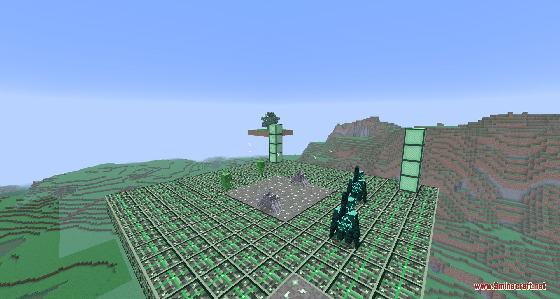Nerospace Mod Screenshot 3 Alien mobs roaming a green platform on the planet Greenxertz in Minecraft