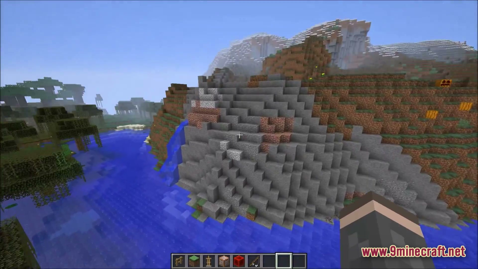 Pink Castle Survival Spawn Map Screenshot 5