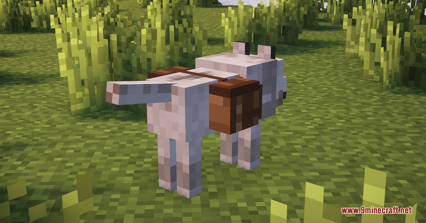 A white wolf wearing a brown storage bag from the Saddlebag Wolf Bag mod