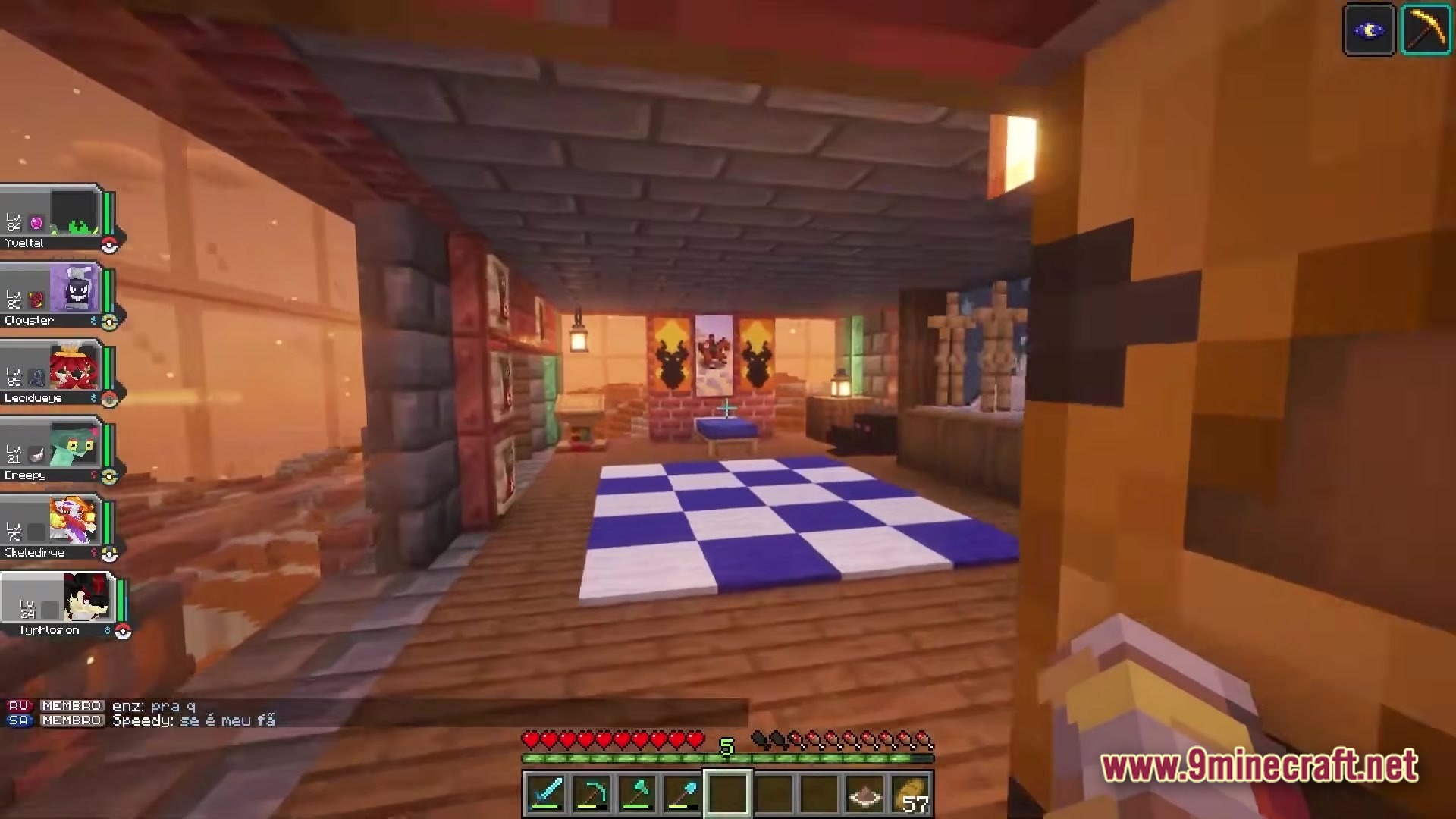 Servidor Jornadas Cobblemon Modpack Screenshot 6 A player stands inside a decorated room featuring a checkered rug and a Cobblemon party interface