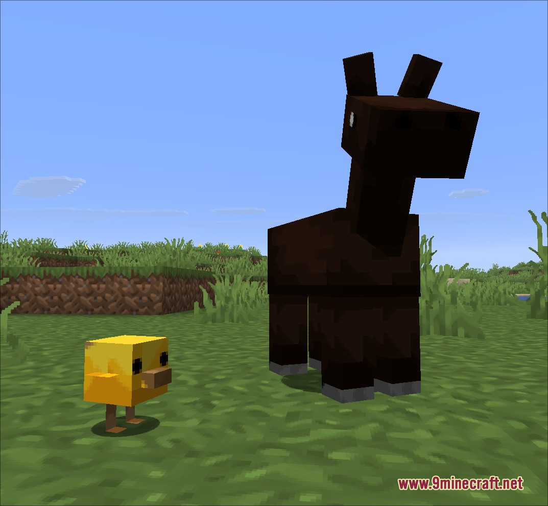 SnapshotXBR Resource Pack Screenshot 2 A baby chicken and a llama with smooth upscaled textures on grass