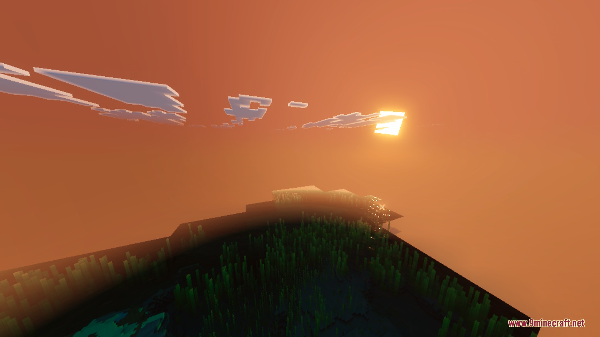 Solumn Visuals Shader Screenshot 3 Warm sunset with dynamic fog and cinematic lighting effects in Minecraft
