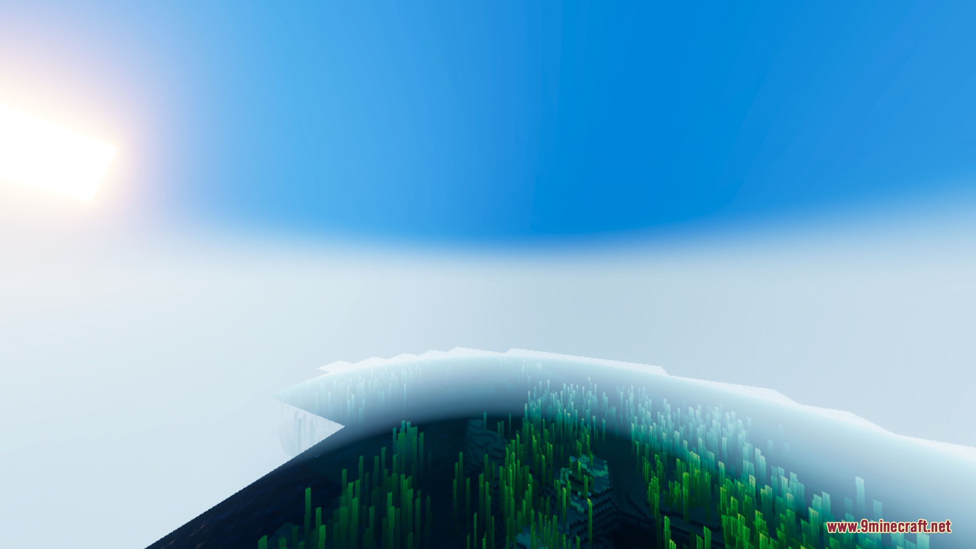 Solumn Visuals Shader Screenshot 5 Bright sunlight shines through thick fog over a lush underwater kelp forest