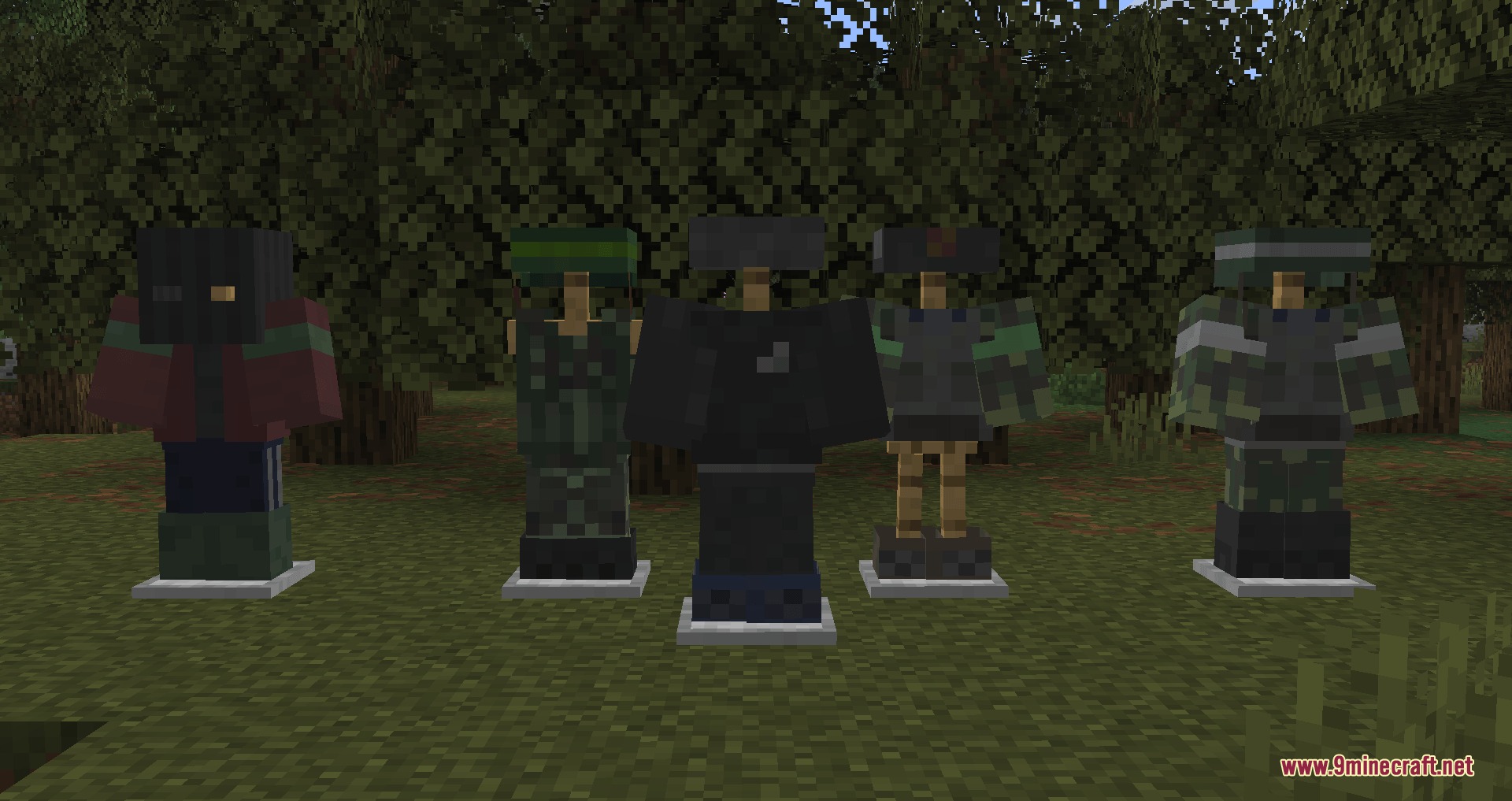 Tokarevs 1st Chechen War Pack 1994 1996 Resource Pack Screenshot 7 Five armor stands displaying historical military and civilian clothing in a forest