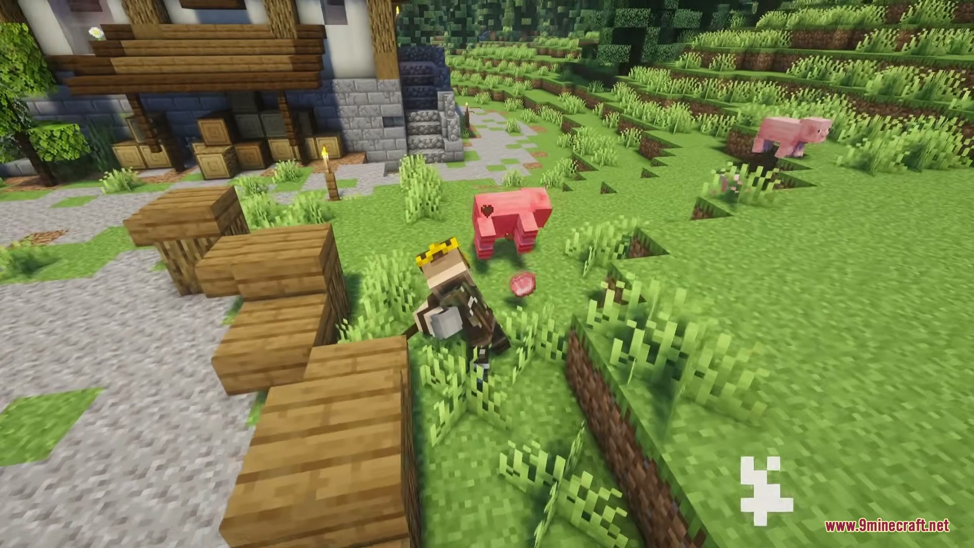 Vanilla Armory Mod Screenshot 5 A player wearing a crown attacks a pig with a custom melee weapon